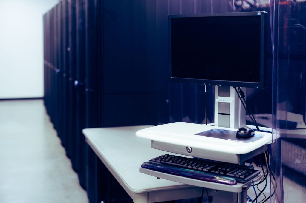 VPS Servers — Photo by Brett Sayles via Pexels